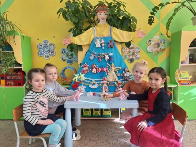 Народная игрушка